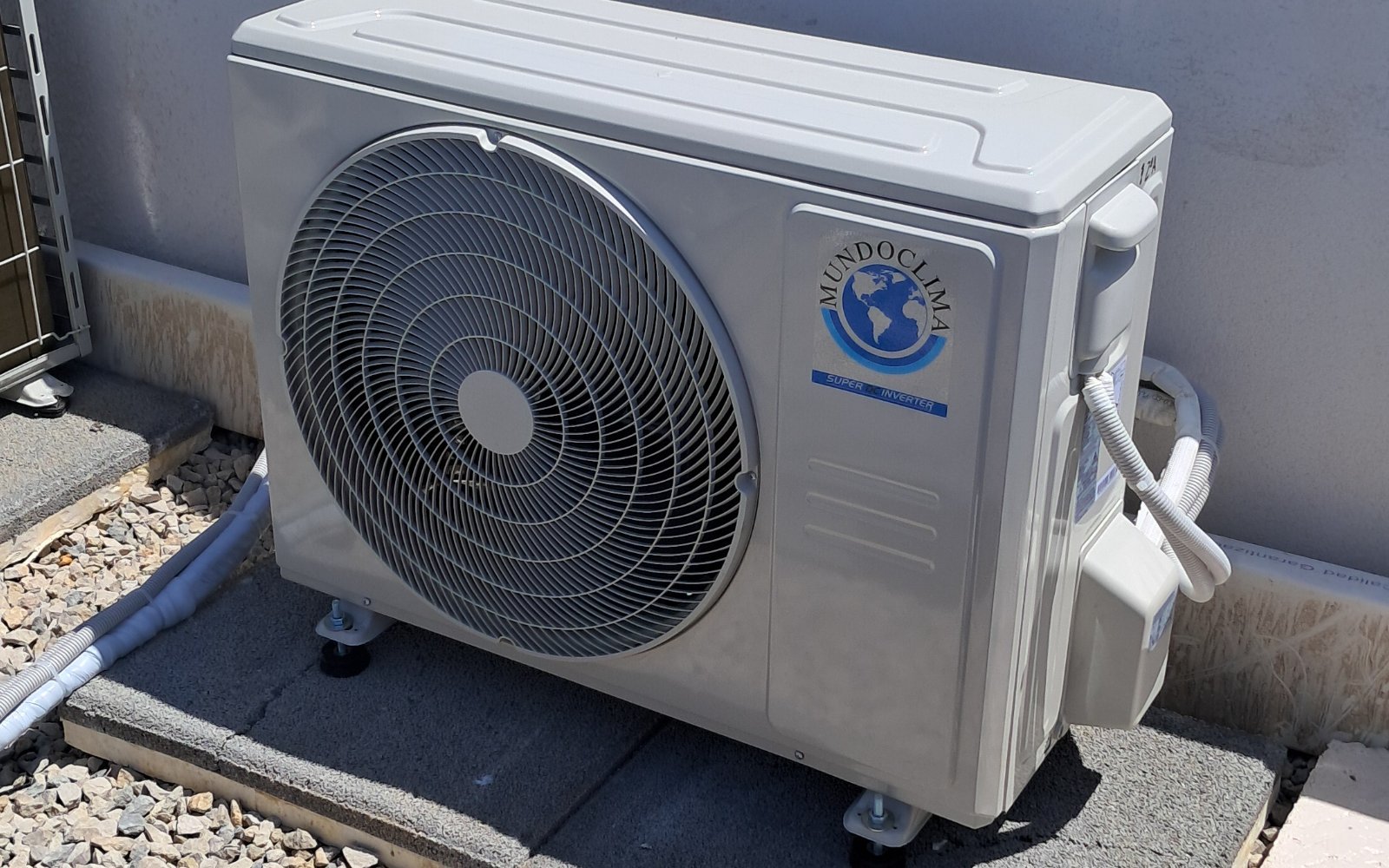 Unidad exterior  aire acondicionado